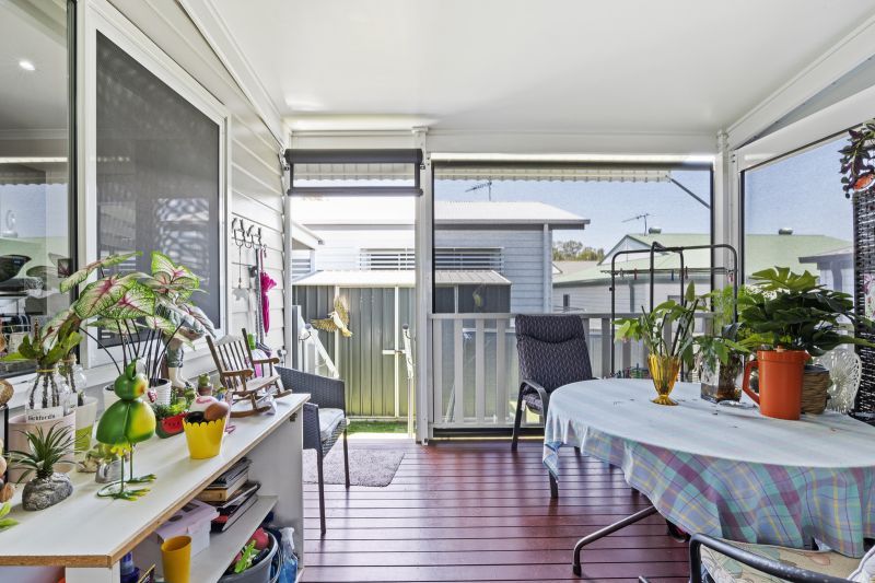 Effortless Living - Close to 19th Hole Clubhouse!