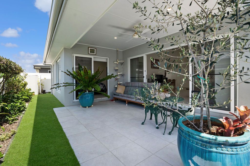 63 Huntington by Palm Lake Resort