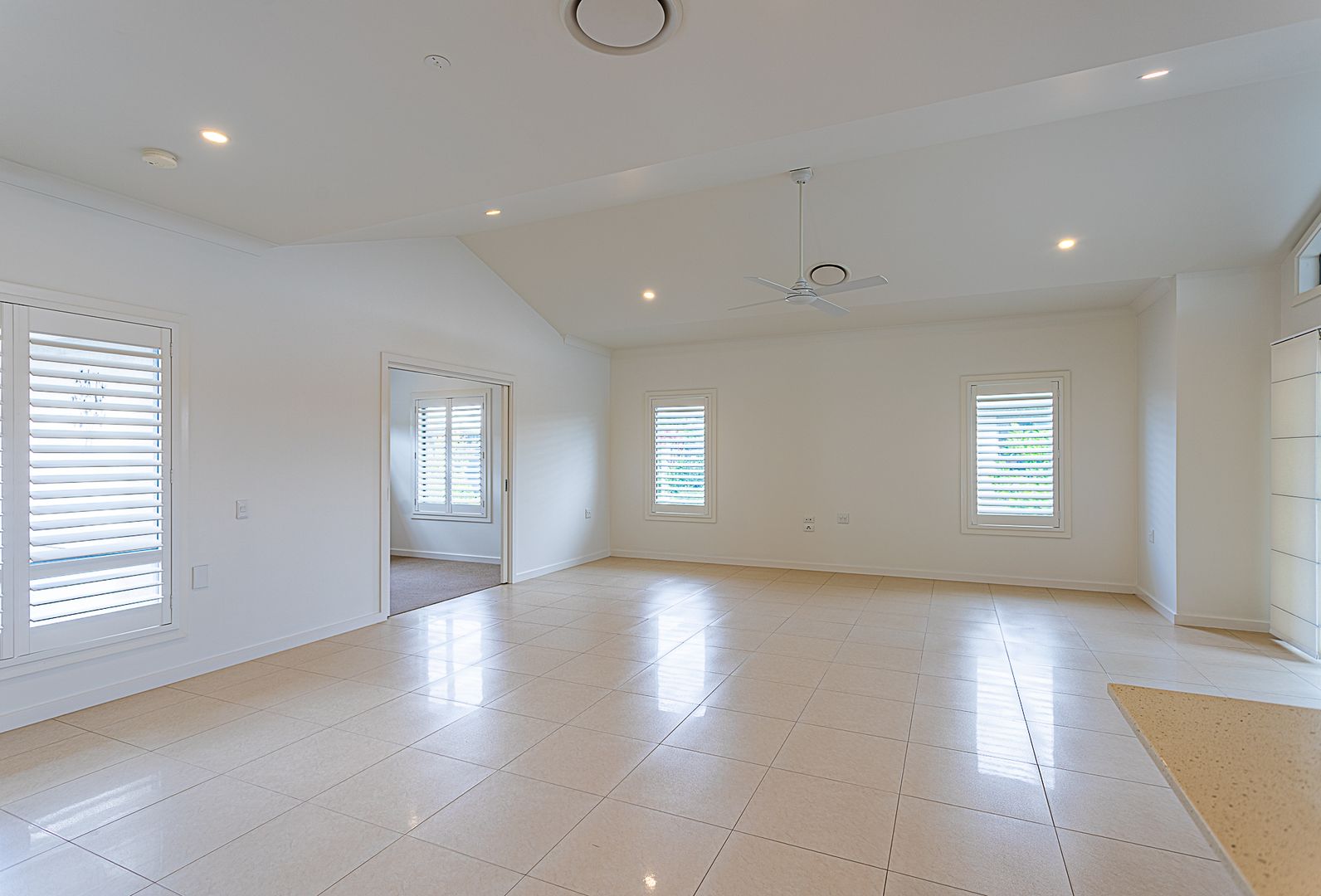 Cezanne III- by Palm Lake Resort Tea Gardens