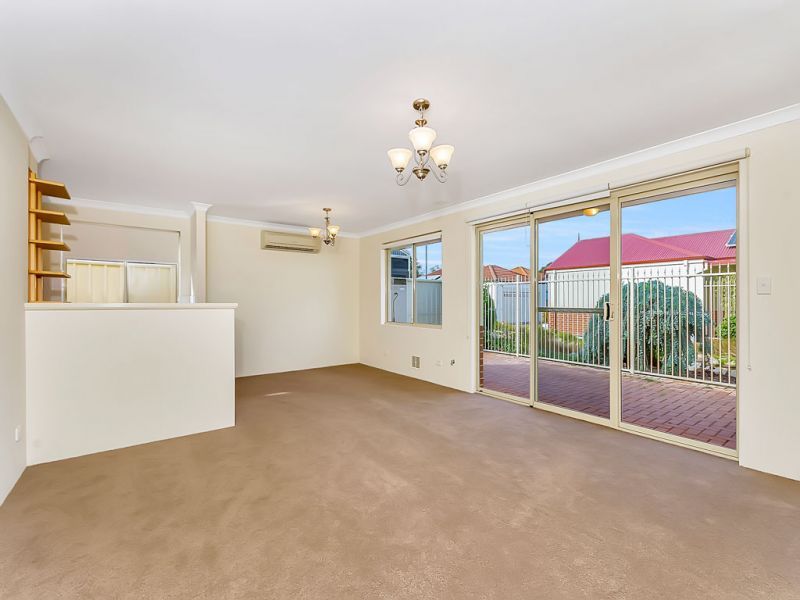 ARCADIA WATERS MADDINGTON - Located on the Waterway