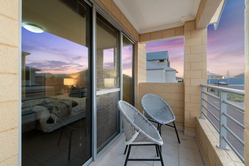 Beachside and Coastal Retreat Living!