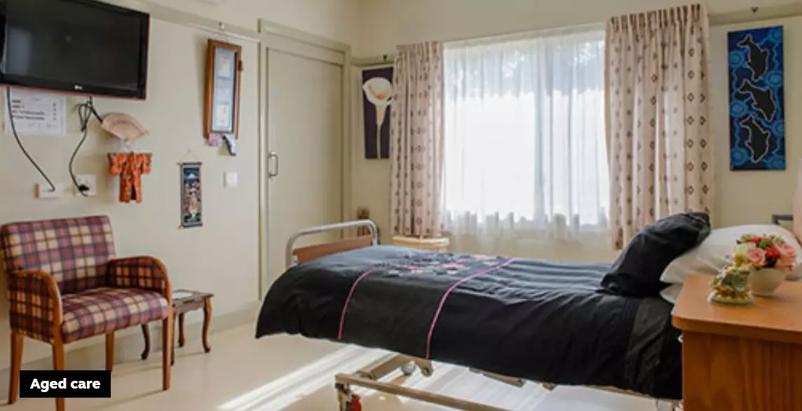 Uniting Elizabeth Gates