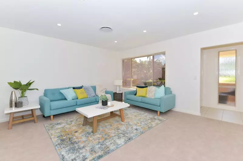 Fully refurbished freestanding villa