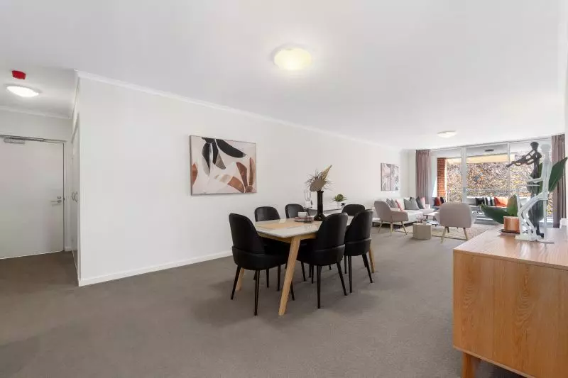 Contemporary Luxury Lifestyle!