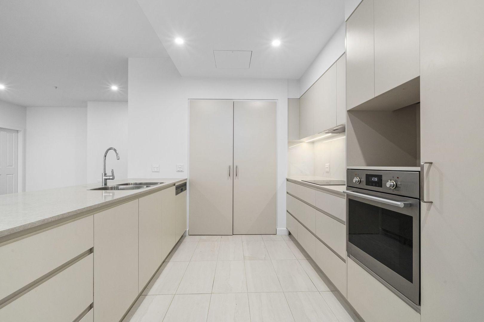 Spacious Living, Second Floor Position