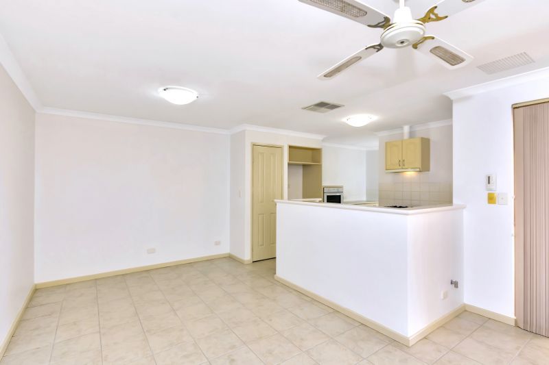 ARCADIA WATERS MADDINGTON - Enjoy The Serenity & Rear Gable Patio