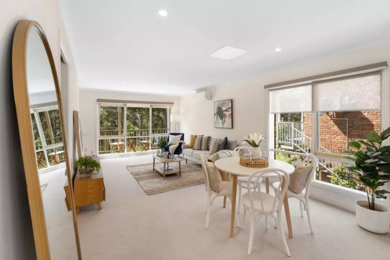 UNDER OFFER - Your private oasis awaits! Creek views and the sounds of birdlife..