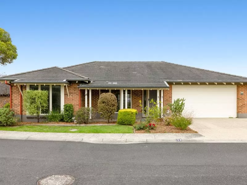 Refined Living with Seamless Outdoor Connection