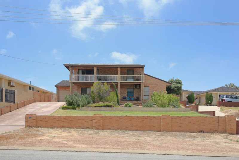 180 degree ocean views!