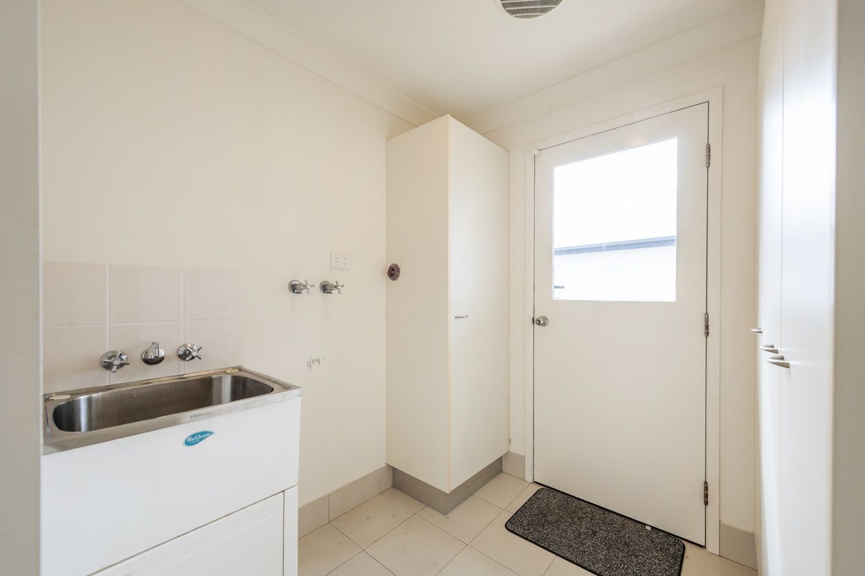 RELAXED COASTAL LIFESTYLE AWAITS