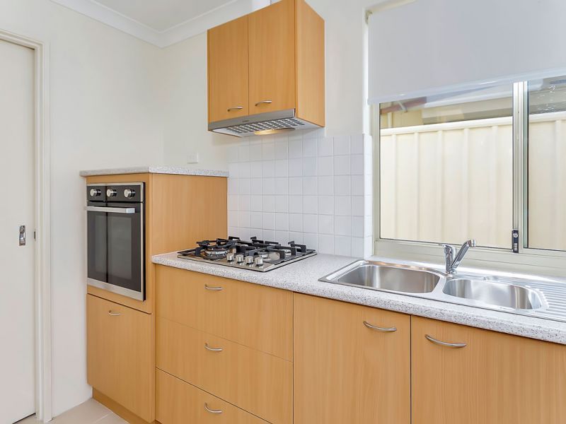 ARCADIA WATERS MADDINGTON - Located on the Waterway