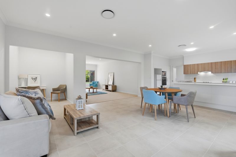 Spacious villa with double garage