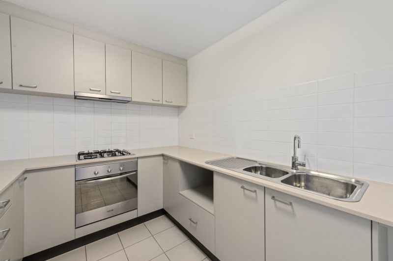 Top Floor With Park Views