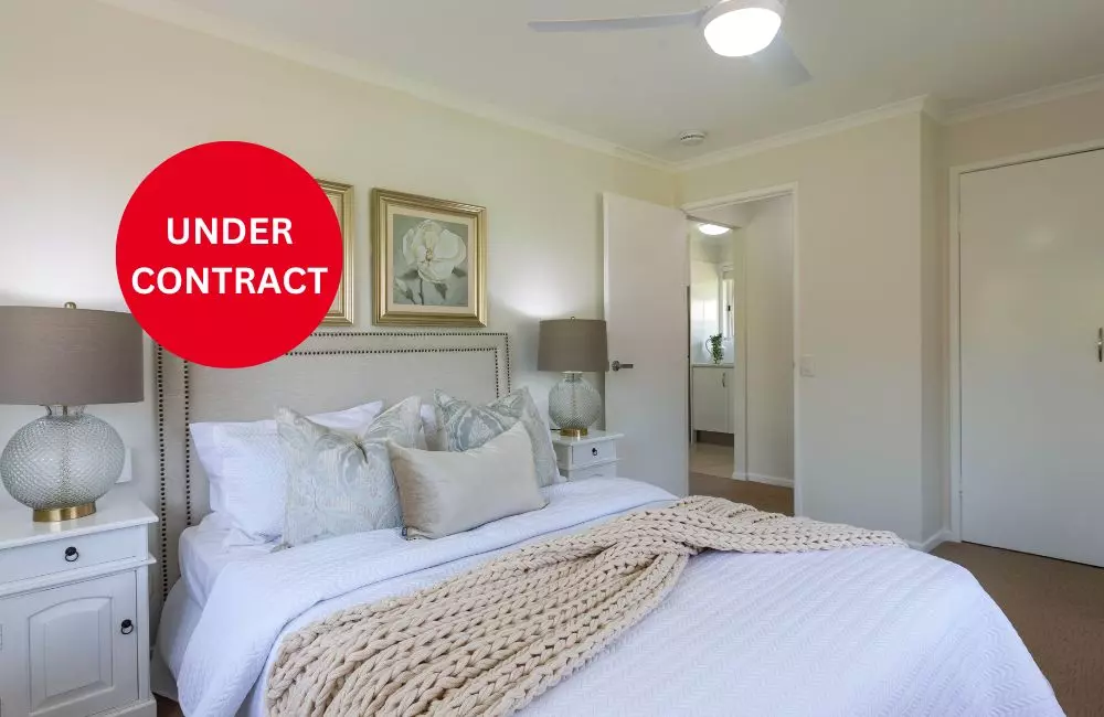 1 bedroom renovated unit - ready to move in now! 