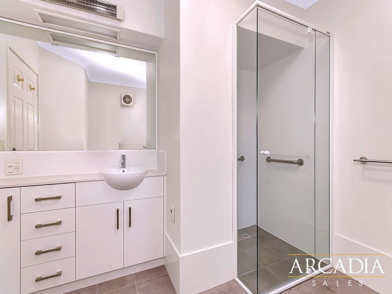 A beautifully renovated apartment is ready and waiting for you at Arcadia Waters Bicton.