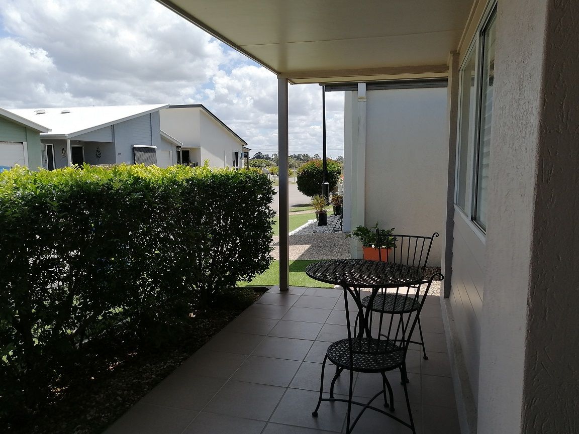 Great location for this two bedroom plus study in Palm Lake Resort Eagleby