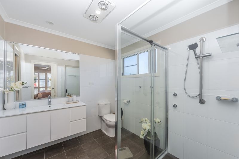 Stylish & Spacious - Two Bedroom Retreat