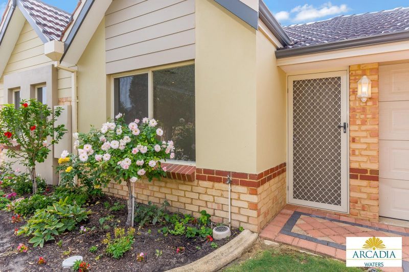 ARCADIA WATERS MANDURAH - ENJOY RETIREMENT WITH THIS 2 BED 2 BATH HOME