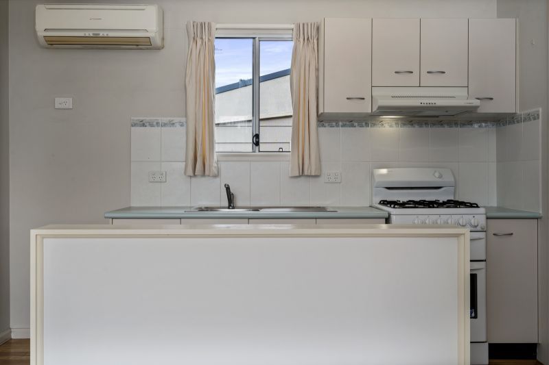 Relaxed Charm in a Quiet Location