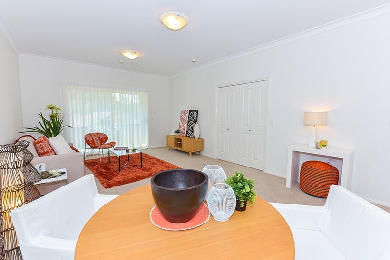 Spacious and fully serviced one-bedroom apartment with a north facing balcony