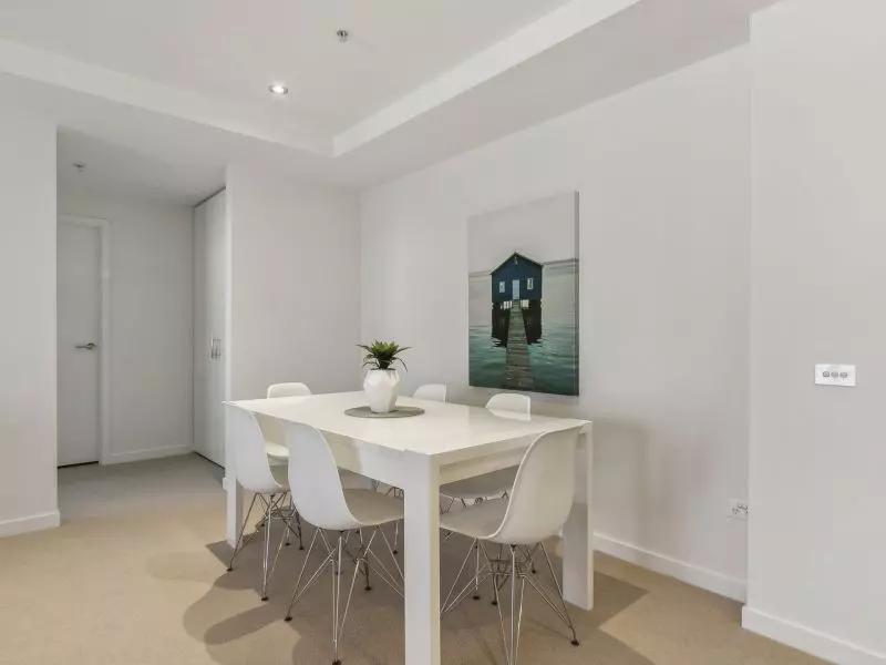 Bright, Spacious Apartment with Private Balcony in Prime Location