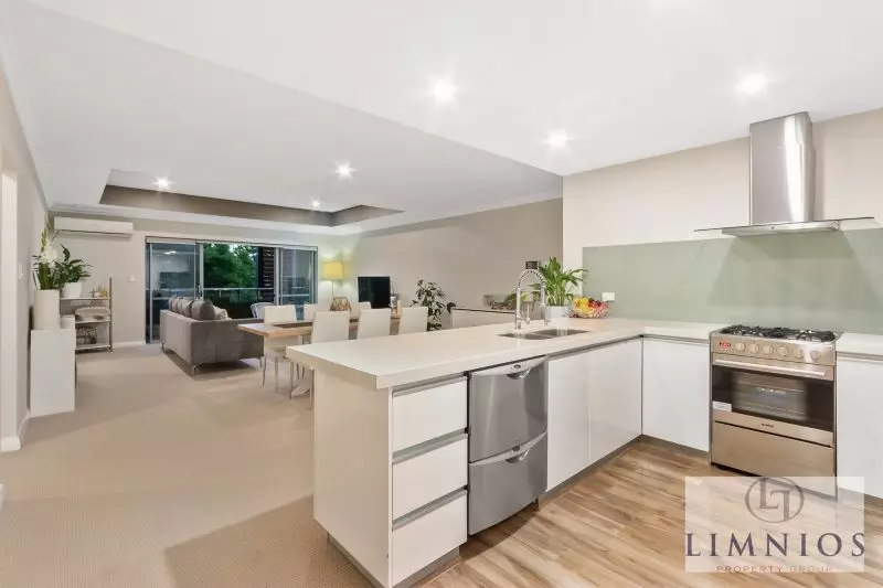 Super spacious, lock and leave Urban living