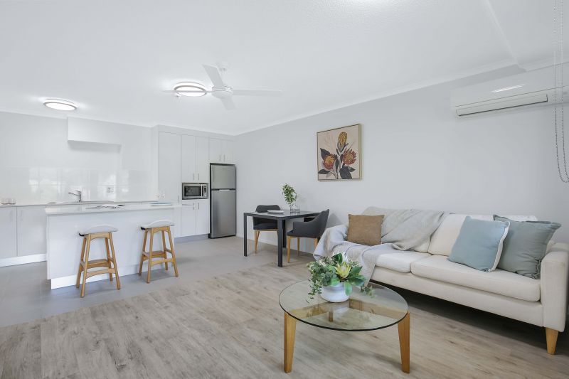 Large, modern one-bedroom apartment - available now