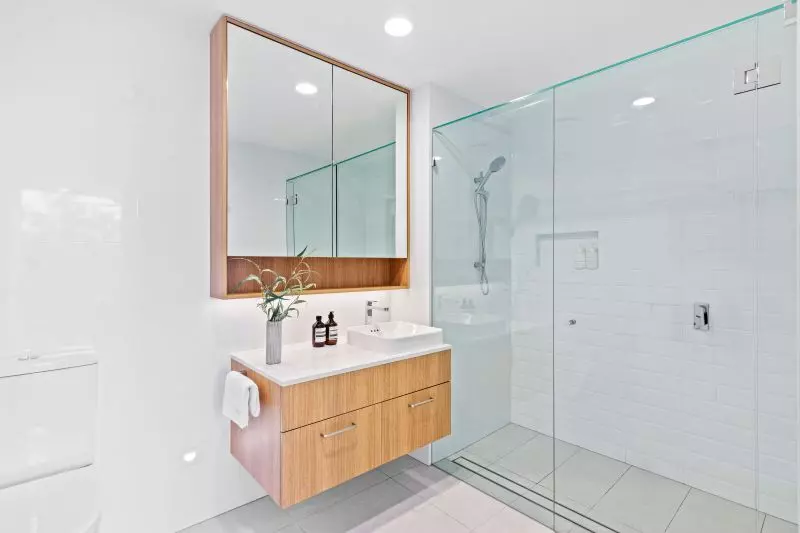 South-facing apartment with stunning Burleigh Golf Course vistas