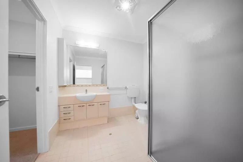 Elevated position in the heart of the village