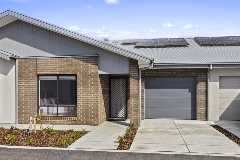 Elegant New 'Peacock' Floorplan Retreat with Spacious Open-Plan Design