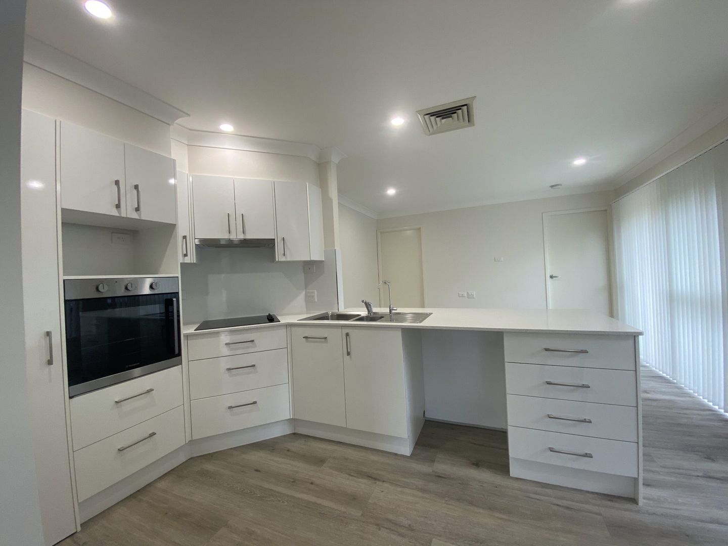 Freshly Updated 2 Bedroom Villa
