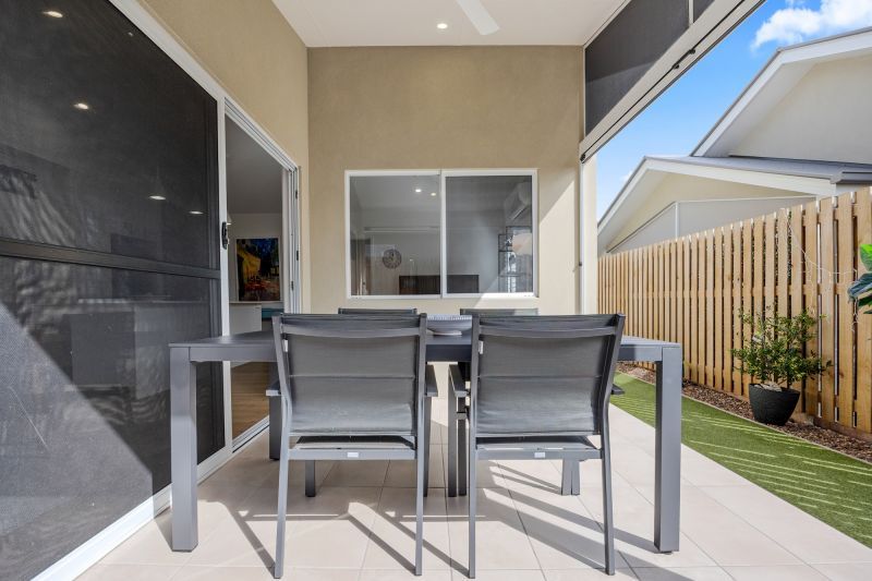 Corner Block - Private Alfresco Living
