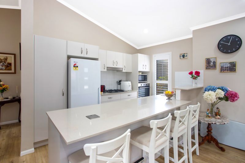 Downsizers Dream!
Light and Bright Two Bedroom Home.