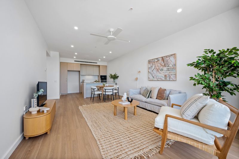 Stylish North-Facing 'Cockatoo Design' Apartment with Luxe Finishes