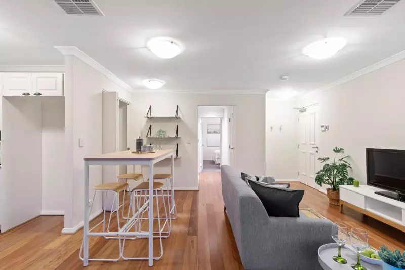 Fantastic Inner City Contemporary Lifestyle!