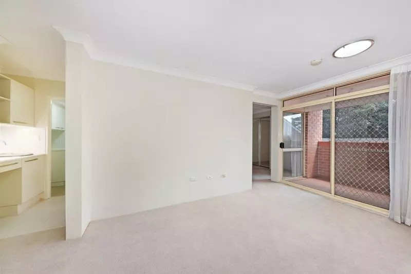 Beautifully renovated 1 bedder with a North facing balcony and complete privacy