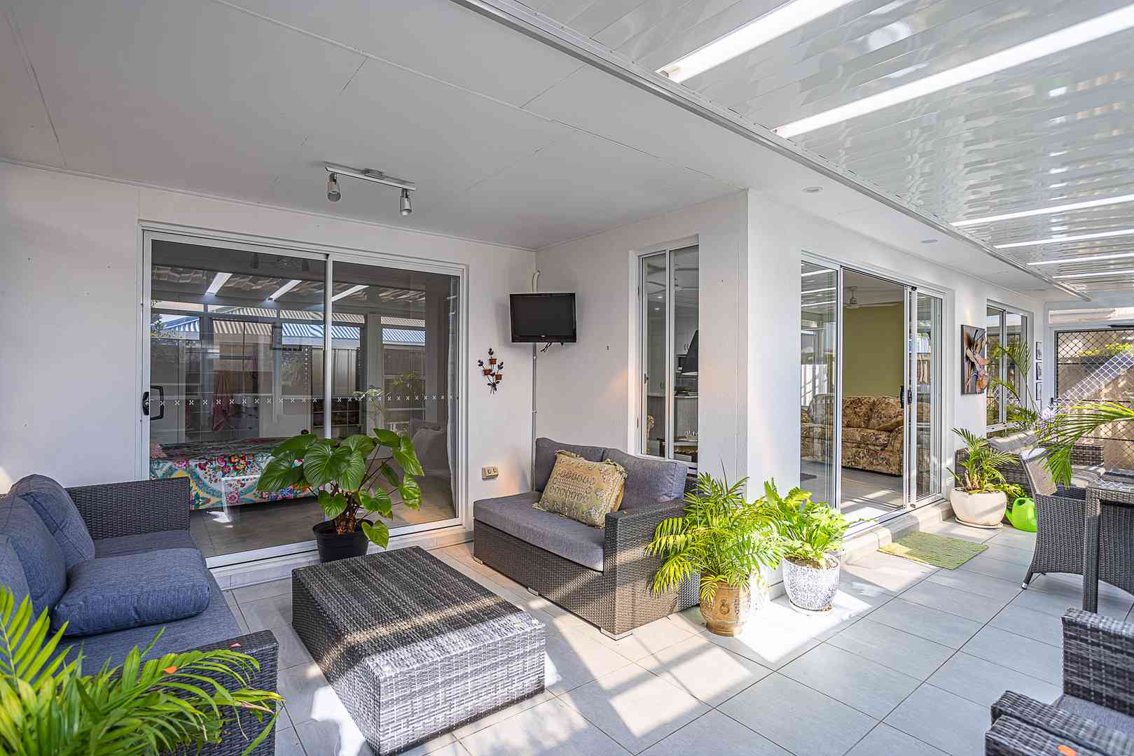 Palm Lake Resort Fern Bay | Home 80