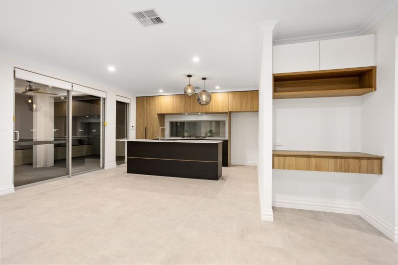 Brand New Luxury Villa!