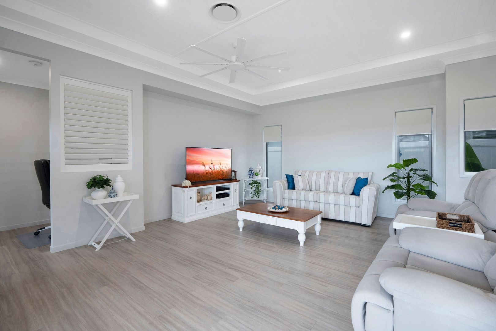 59 Oakdale by Palm Lake Resort