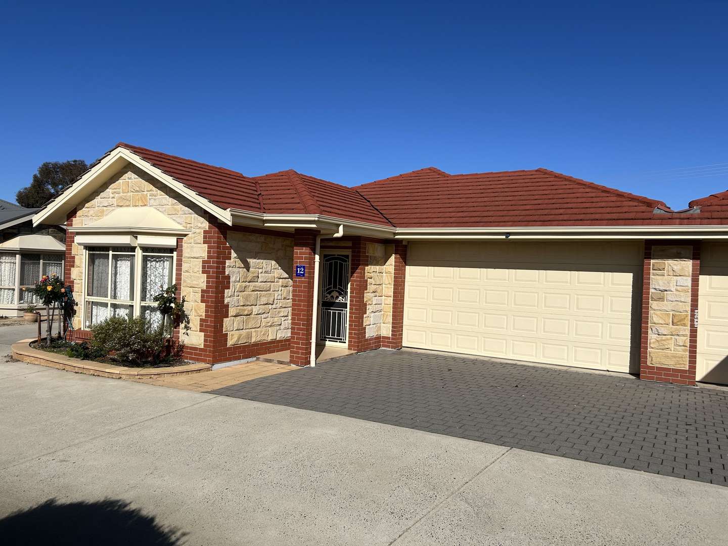 Stunning 3 bedroom home with double garage - Unit 12!