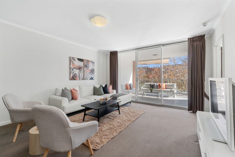 Contemporary Luxury Lifestyle!