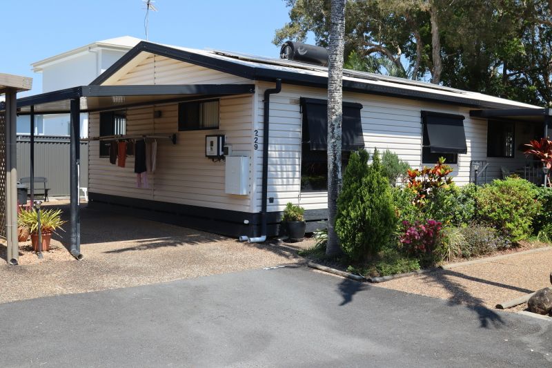 The Palms Village - Over 55's pet friendly Lifestyle Village