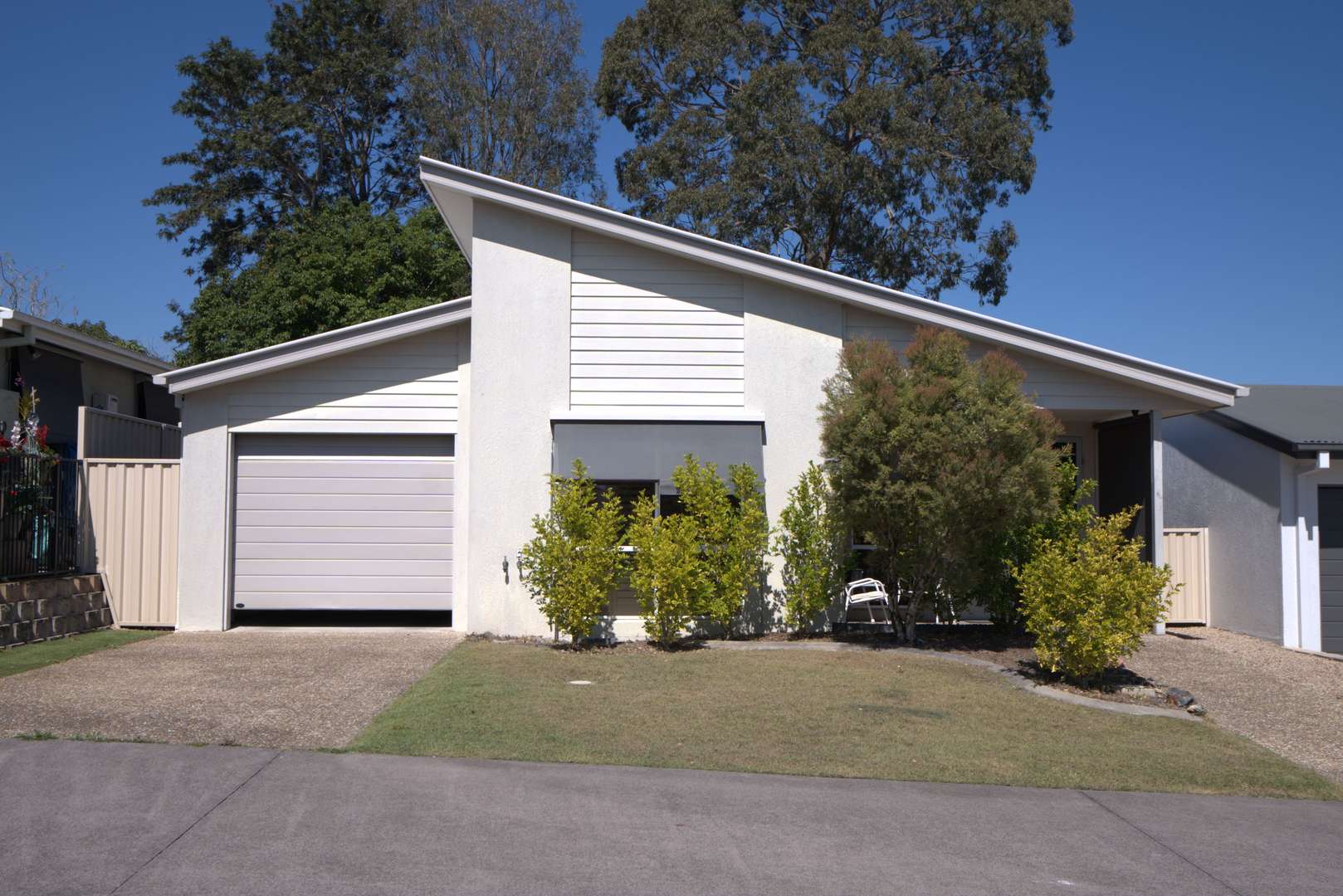 Great location for this two bedroom home in Palm Lake Resort Eagleby