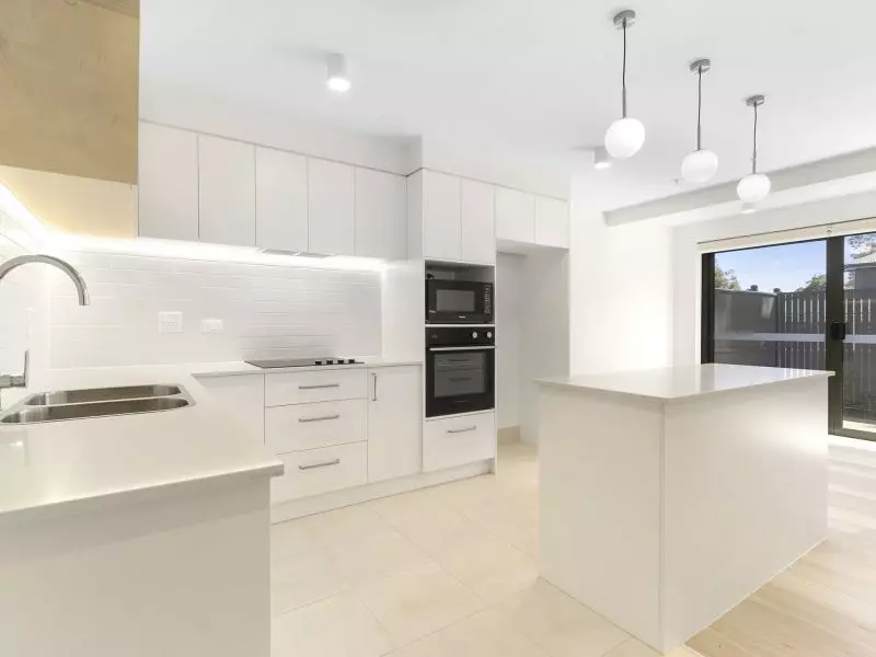 Stunning new and spacious north-facing apartment