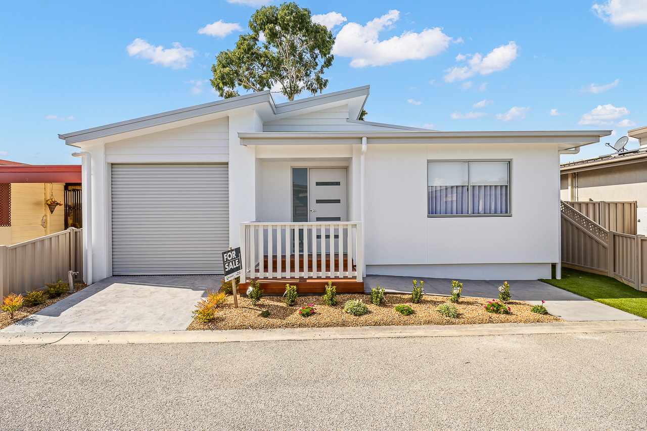 4 Grevillea Court