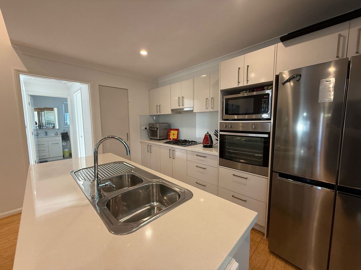 PRIME POSITION,  LONG DRIVEWAY, OPEN PLAN LIVING - Over 50's Lifestyle Living Complex.