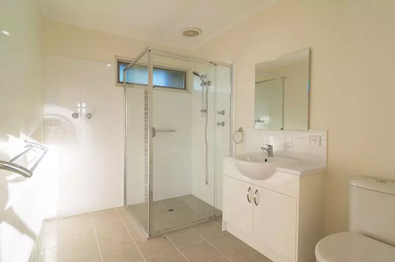 Modern comfort in serene surroundings