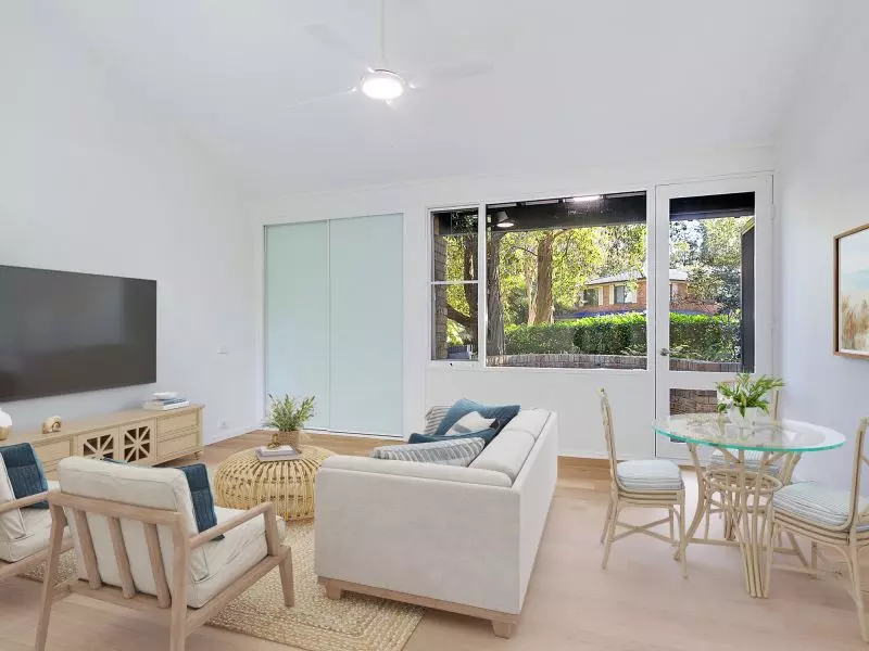 Sunlit villa – ground-floor, light-filled living