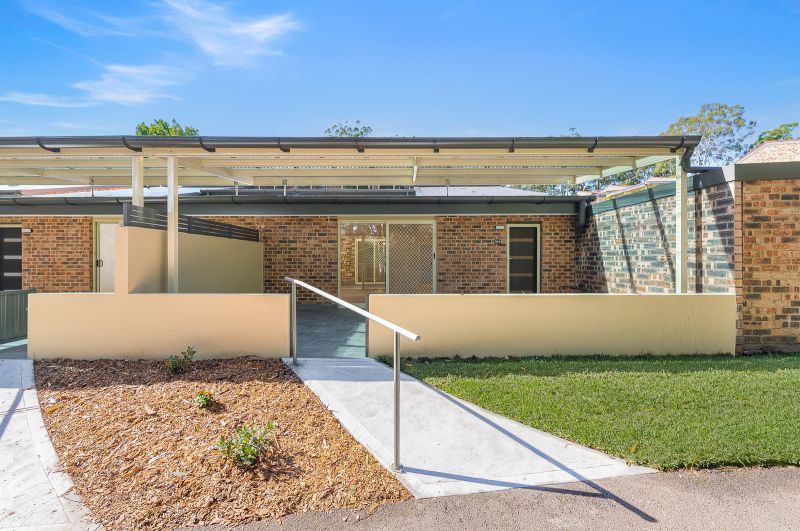 New Villa Framed by Light, Space and Outdoor Living