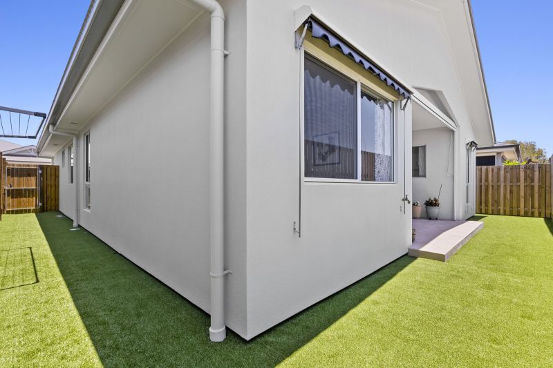 Bright & Spacious 2 bedroom Home + Study